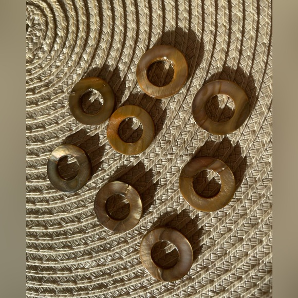 8 Stunning Round Brown 20mm Donut Shell Beads for Jewelry Craft Making - Picture 2 of 5